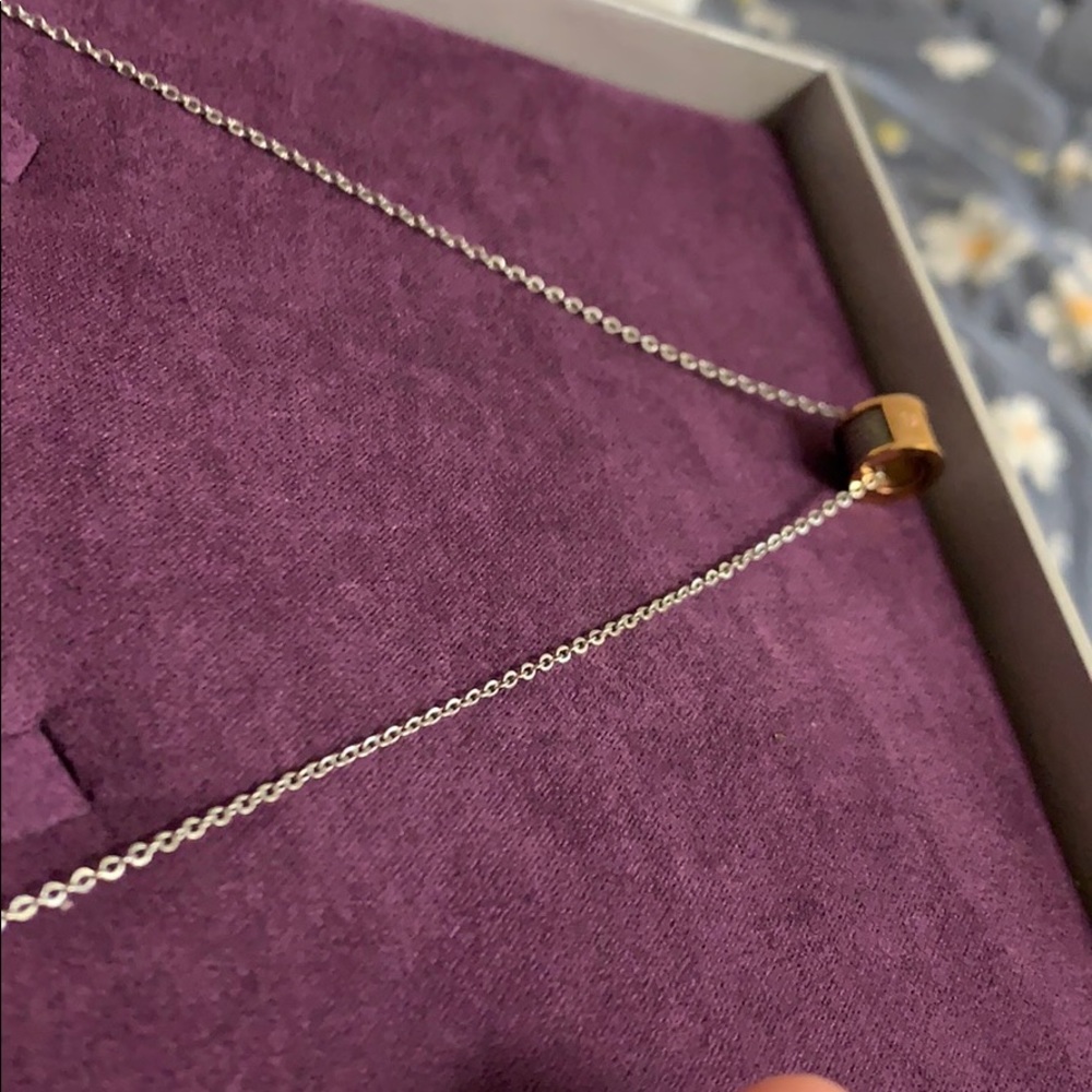 Necklace - Picture 3 of 3